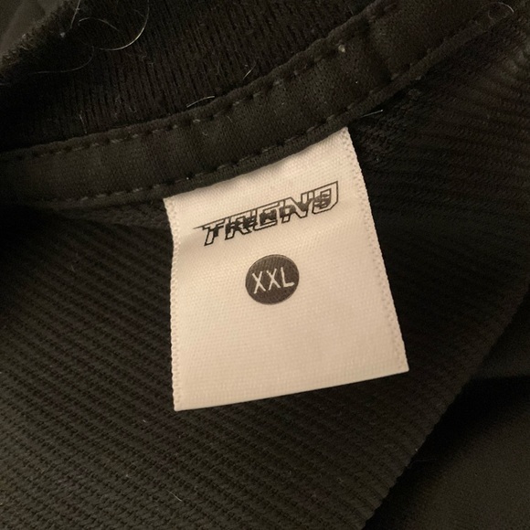 Black and Green XXL Scaredy Cat Graphic T-Shirt - Picture 2 of 11